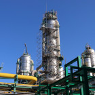 Infraestructures de la planta química de Repsol a Tarragona.