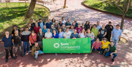 22 comunitats energètiques es troben al Baix Llobregat per posar en comú estratègies de creixement