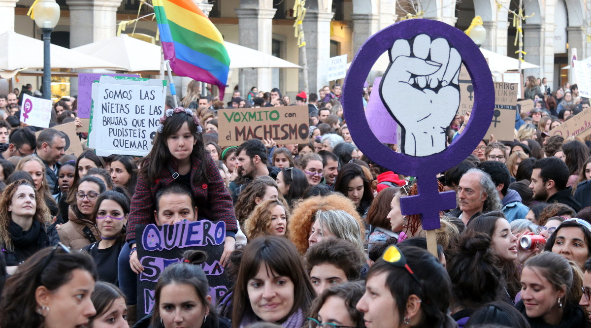 La manifestació feminista d'aquest 8 de març del 2019 a la tarda ha aplegat unes 10.000 persones a Girona. Xavier Pi (ACN)