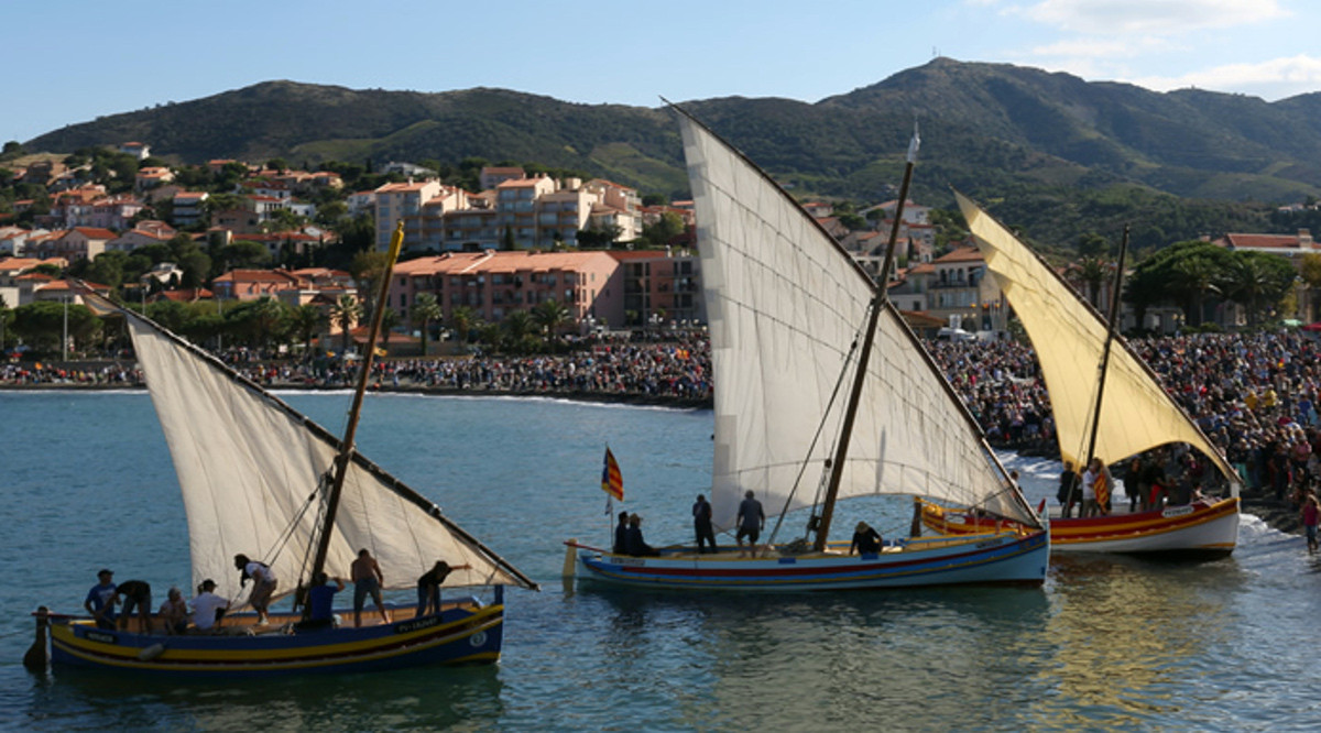 Embarcacions durant la festa de les Veremes a la Catalunya Nord en una fotografia recollida a ‘Calendari de les festes del mar’ el 2019. Cedida a l\'ACN per Manel Carrera